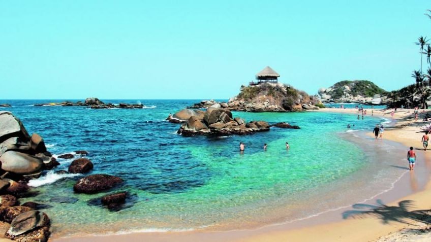 Encuentra aqui todo lo que necesitas para tus vacaciones, alquileres vacacionales, tours, alquiler de coches, barcos, clases. 